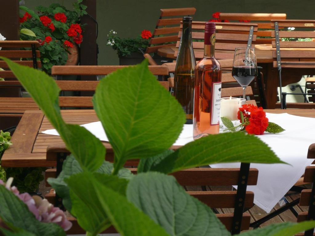 Weingasthof Zum Weissen Ross Osthofen Szoba fotó